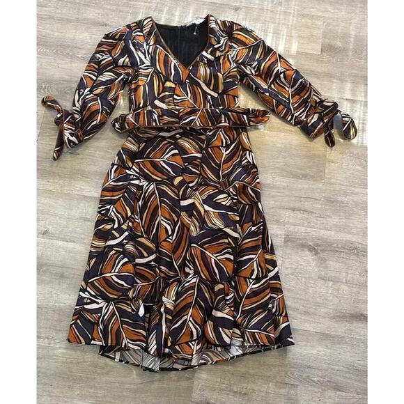 LaRoque Davis Printed Midi Flowy Dress Size XS - Picture 2 of 10